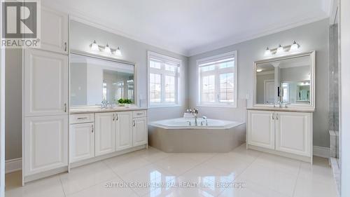 100 Virtue Crescent, Vaughan, ON - Indoor Photo Showing Bathroom