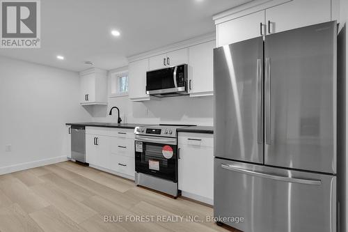 30 Baseline Road E, London, ON - Indoor Photo Showing Kitchen With Stainless Steel Kitchen