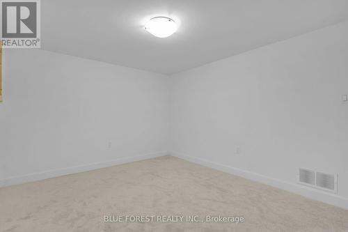 30 Baseline Road E, London, ON - Indoor Photo Showing Other Room