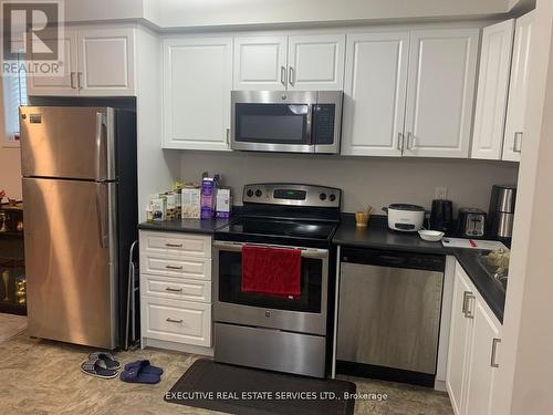 41 - 3200 Singleton Avenue S, London, ON - Indoor Photo Showing Kitchen