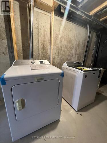 52 Wilkinson Avenue, Cambridge, ON - Indoor Photo Showing Laundry Room