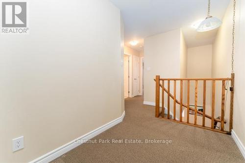 16 - 37 Silver Street, Huntsville (Chaffey), ON - Indoor Photo Showing Other Room