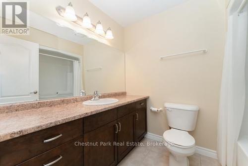 16 - 37 Silver Street, Huntsville (Chaffey), ON - Indoor Photo Showing Bathroom