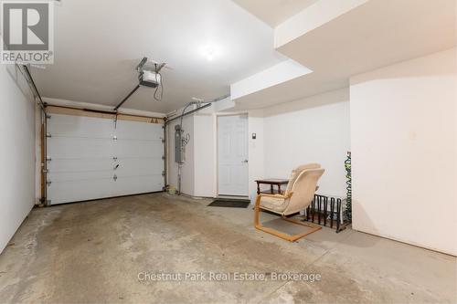 16 - 37 Silver Street, Huntsville (Chaffey), ON - Indoor Photo Showing Garage