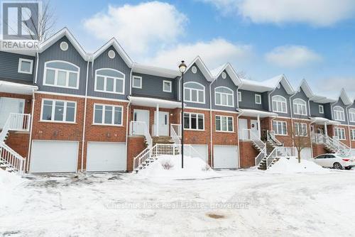 16 - 37 Silver Street, Huntsville (Chaffey), ON - Outdoor With Facade