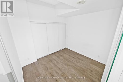 420 - 270 Dufferin Street, Toronto, ON - Indoor Photo Showing Other Room