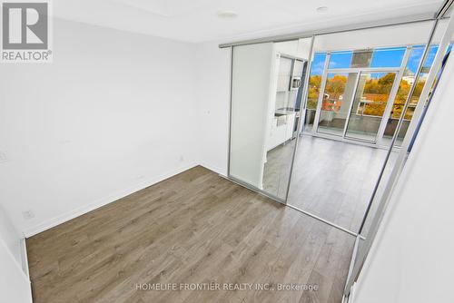 420 - 270 Dufferin Street, Toronto, ON - Indoor Photo Showing Other Room