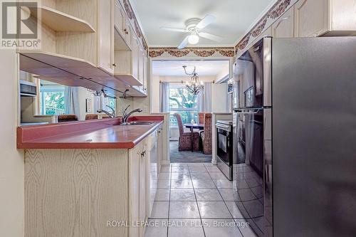 62 - 3351 Hornbeam Crescent, Mississauga, ON - Indoor Photo Showing Kitchen