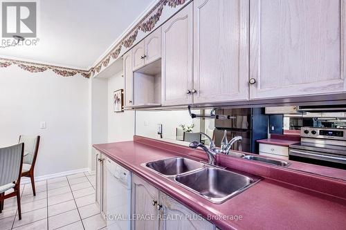 62 - 3351 Hornbeam Crescent, Mississauga, ON - Indoor Photo Showing Kitchen With Double Sink