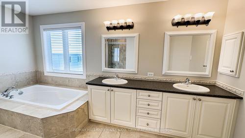 226 Marjan Crescent, Ottawa, ON - Indoor Photo Showing Bathroom