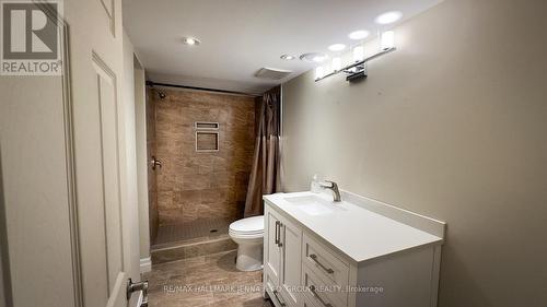 226 Marjan Crescent, Ottawa, ON - Indoor Photo Showing Bathroom