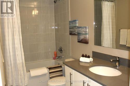 3 Elkington Crescent, Whitby, ON - Indoor Photo Showing Bathroom