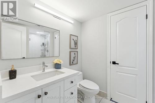 910 - 51 Times Avenue, Markham, ON - Indoor Photo Showing Bathroom