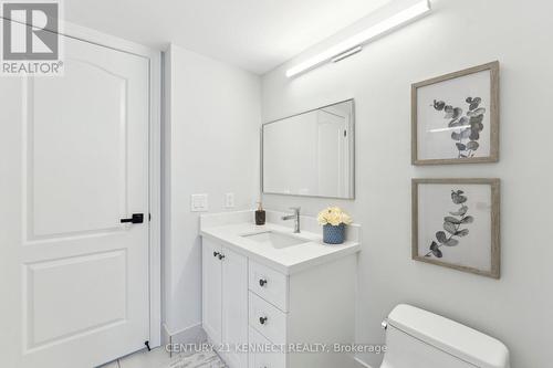 910 - 51 Times Avenue, Markham, ON - Indoor Photo Showing Bathroom