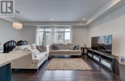 795 Freeport Street, London, ON - Indoor Photo Showing Living Room