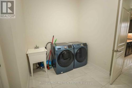 9211 Tallgrass Avenue, Niagara Falls, ON - Indoor Photo Showing Laundry Room