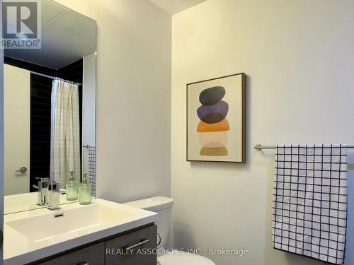 1712 - 87 Peter Street, Toronto, ON - Indoor Photo Showing Bathroom