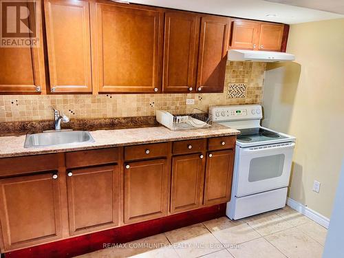 Bsmt - 136 Prohill Street, Pickering, ON - Indoor Photo Showing Kitchen