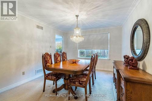 96 Nipissing Crescent, Brampton, ON - Indoor Photo Showing Dining Room