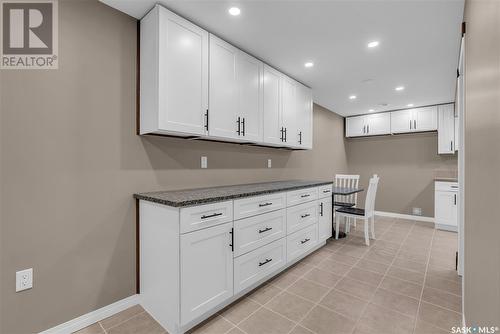 401 St Laurent Crescent, Saskatoon, SK - Indoor