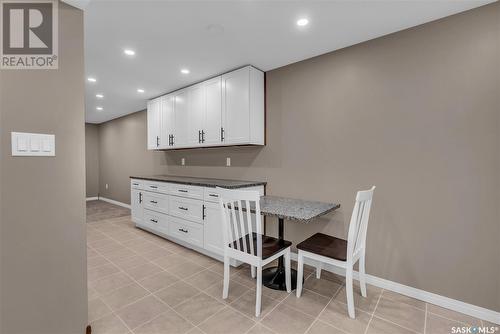 401 St Laurent Crescent, Saskatoon, SK - Indoor