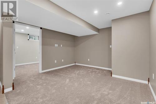 401 St Laurent Crescent, Saskatoon, SK - Indoor