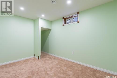 401 St Laurent Crescent, Saskatoon, SK - Indoor Photo Showing Other Room