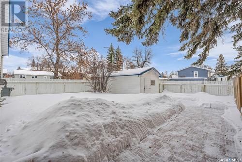 401 St Laurent Crescent, Saskatoon, SK - Outdoor