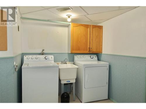 6583 Lakeside Drive Unit# 6, Oliver, BC - Indoor Photo Showing Laundry Room