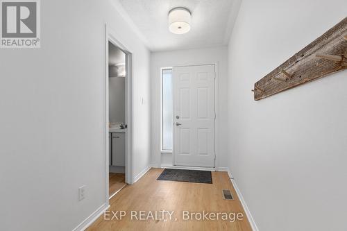 313 Knudson Drive, Ottawa, ON - Indoor Photo Showing Other Room