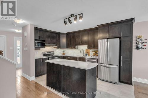 2377 Marble Crescent, Clarence-Rockland, ON - Indoor Photo Showing Kitchen