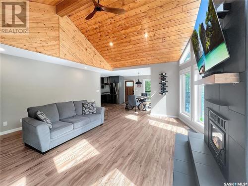 306 Meadow Ridge Drive, Candle Lake, SK - Indoor Photo Showing Living Room