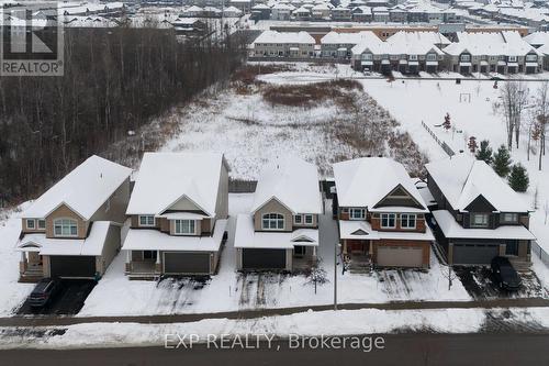 617 Sora Way, Ottawa, ON - Outdoor With Facade