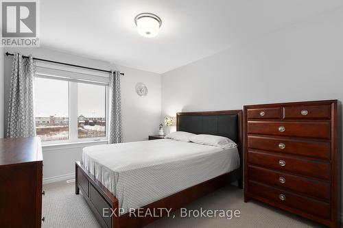 617 Sora Way, Ottawa, ON - Indoor Photo Showing Bedroom