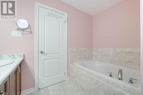 51 Prosser Crescent, Georgina, ON - Indoor Photo Showing Bathroom