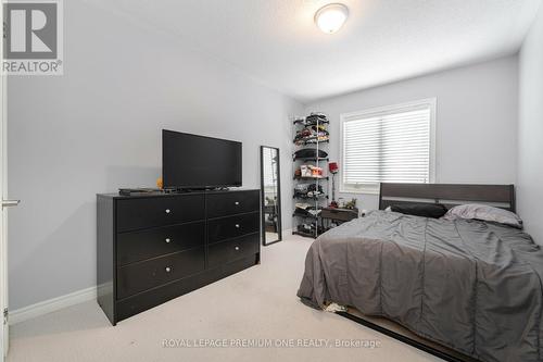 51 Prosser Crescent, Georgina, ON - Indoor Photo Showing Bedroom