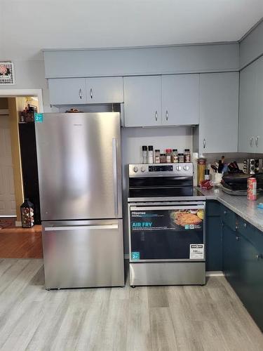 275 Highway & 165 Road, Swan River, MB - Indoor Photo Showing Kitchen