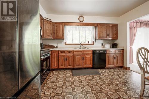 345 Governors Road E, Paris, ON - Indoor Photo Showing Kitchen