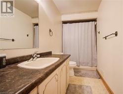 main floor 4pc bath - 