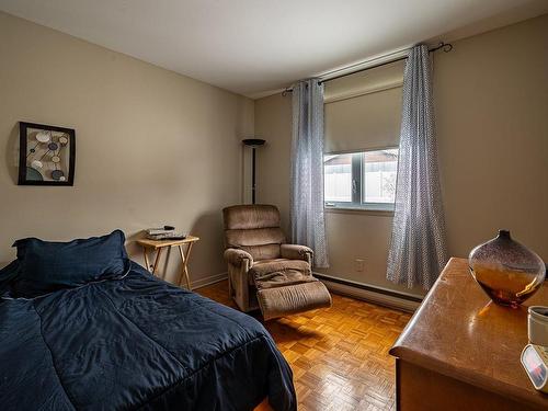 Bedroom - 546 Rue Legendre, Val-Des-Sources, QC - Indoor Photo Showing Bedroom