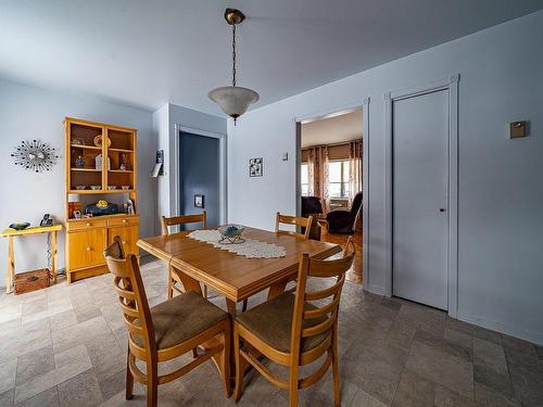 Kitchen - 546 Rue Legendre, Val-Des-Sources, QC - Indoor Photo Showing Dining Room