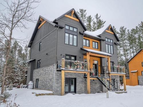 FaÃ§ade - 592 Rue Charlie-Forbell, Mont-Tremblant, QC - Outdoor