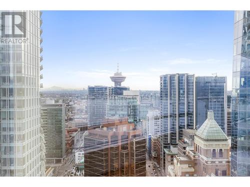 32Xx 1077 W Cordova, Vancouver, BC - Outdoor