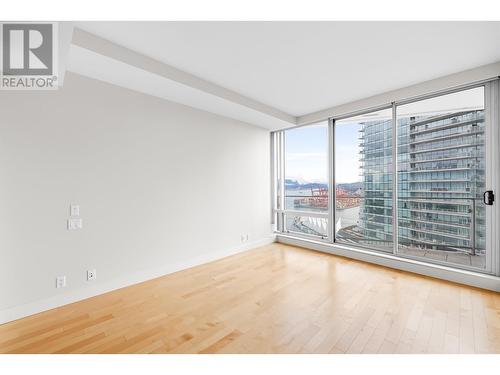 32Xx 1077 W Cordova, Vancouver, BC - Indoor Photo Showing Other Room