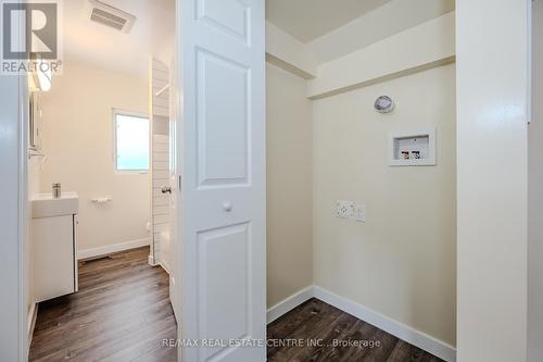 73 Albany Avenue, Hamilton, ON - Indoor Photo Showing Other Room