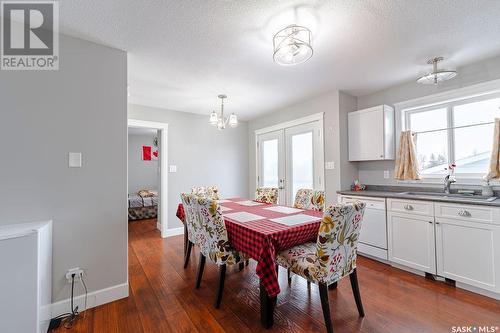 375 Southwood Drive, Prince Albert, SK - Indoor Photo Showing Dining Room