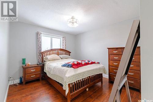 375 Southwood Drive, Prince Albert, SK - Indoor Photo Showing Bedroom