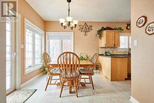 134 Southcrest Drive, Kawartha Lakes, ON - Indoor Photo Showing Dining Room