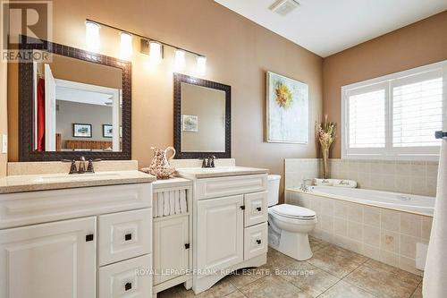 134 Southcrest Drive, Kawartha Lakes, ON - Indoor Photo Showing Bathroom