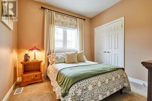 134 Southcrest Drive, Kawartha Lakes, ON - Indoor Photo Showing Bedroom